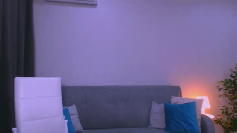 Snapshot of summer_finn chatting on November 2025 02:20:02 PM Christina online show from November 2025 02:20:02 PM