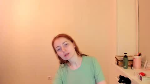 Summer Preston online show from November 2025 05:25:01 PM