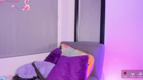 Summer online show from October 2025 10:43:02 PM