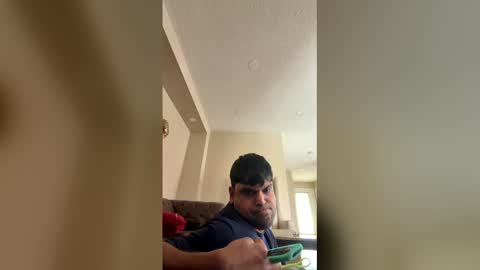 Sundoog online show from May 2026 06:47:01 PM