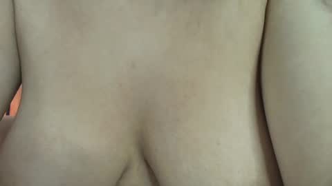 Snapshot of sunflower_aillyn chatting on July 2026 06:47:02 AM Aillyn Perez online show from July 2026 06:47:02 AM