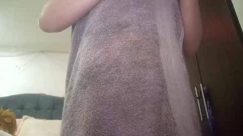 Snapshot of sunflower_dance chatting on December 2024 01:34:01 AM Jeraldine online show from December 2024 01:34:01 AM