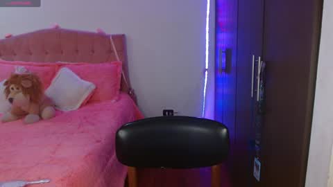 Snapshot of sunflower_dance chatting on January 2025 09:29:01 PM Jeraldine online show from January 2025 09:29:01 PM