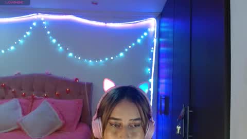 Snapshot of sunflower_dance chatting on February 2025 03:10:02 AM Jeraldine online show from February 2025 03:10:02 AM