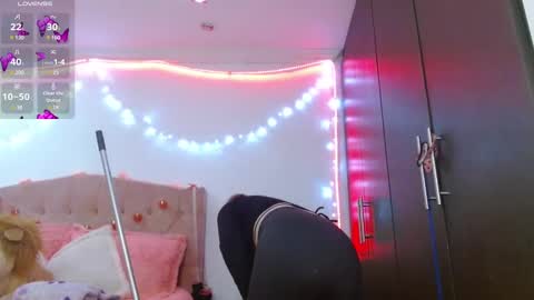 Snapshot of sunflower_dance chatting on March 2025 01:23:01 AM Jeraldine online show from March 2025 01:23:01 AM