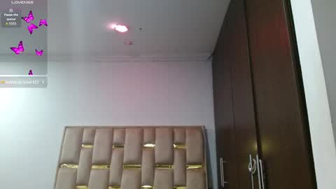 Snapshot of sunflower_dance chatting on November 2025 10:21:01 PM Jeraldine online show from November 2025 10:21:01 PM