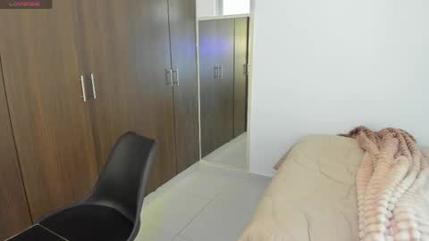  IG zsun ray0 online show from April 2026 03:50:01 PM