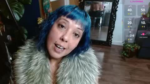 Snapshot of sunni_hottie chatting on May 2026 01:44:01 AM Sunni Knight online show from May 2026 01:44:01 AM