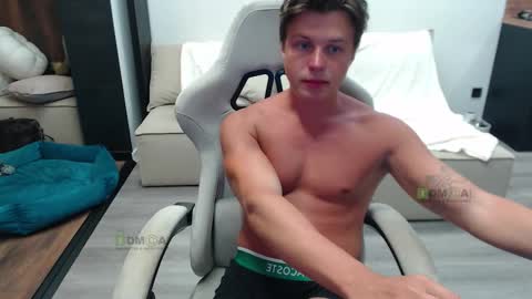 Alice and Sergey online show from September 2025 05:36:01 PM