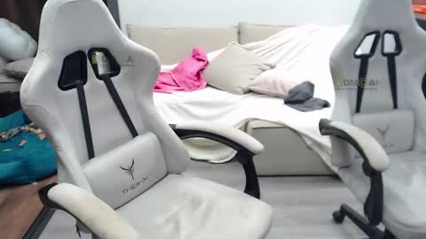 Alice and Sergey online show from September 2025 09:05:02 PM