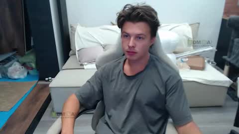 Alice and Sergey online show from October 2025 06:44:01 AM