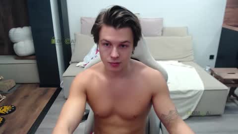 Alice and Sergey online show from December 2025 09:36:01 AM