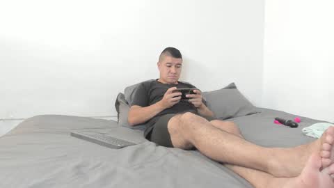 Snapshot of sunnyandevan chatting on December 2024 04:57:01 PM Christian Vanessa online show from December 2024 04:57:01 PM