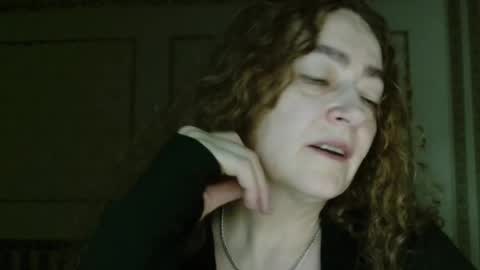 sunnyattic online show from September 2025 03:36:01 PM