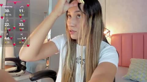  S U N N Y online show from April 2026 01:04:01 PM