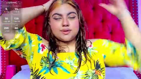 Snapshot of sunnyhoney_ chatting on June 2026 12:29:02 PM Sunny online show from June 2026 12:29:02 PM