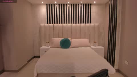 Sunny Rivers online show from March 2026 04:00:01 PM