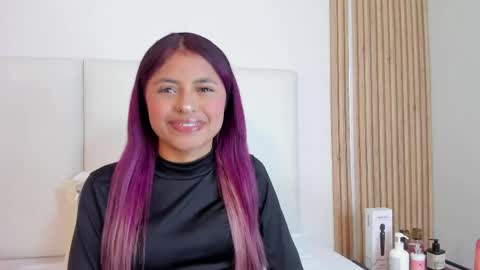 sunnywhitee online show from May 2026 07:42:02 PM