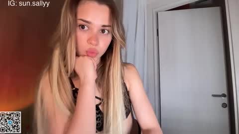 Snapshot of sunsally chatting on February 2026 09:54:02 PM Sally online show from February 2026 09:54:02 PM