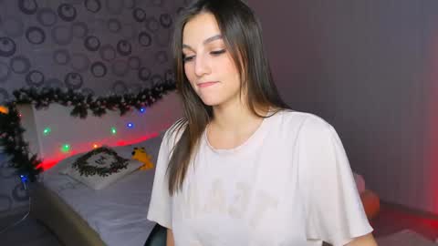 Snapshot of sunsetwithava chatting on December 2024 08:10:02 PM sunsetwithava online show from December 2024 08:10:02 PM