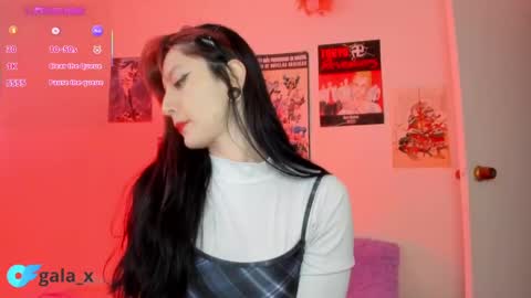 sunshine_girl9 online show from February 2025 07:53:01 PM