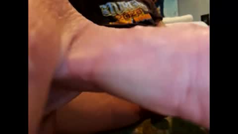 Snapshot of suntroll chatting on December 2024 01:38:02 PM Suntroll online show from December 2024 01:38:02 PM