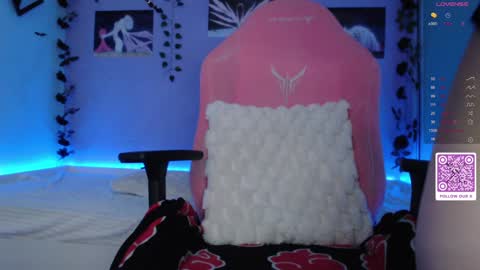 Snapshot of superbdolls chatting on March 2025 05:11:02 AM Milana Scarlett online show from March 2025 05:11:02 AM