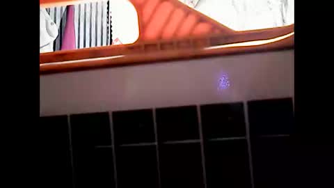 Snapshot of superclit4u chatting on November 2025 11:07:01 AM superclit4u online show from November 2025 11:07:01 AM