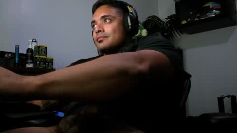 supertoaster69 online show from May 2026 04:45:02 PM