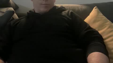 Snapshot of surfstar81 chatting on January 2026 07:19:02 PM surfstar81 online show from January 2026 07:19:02 PM