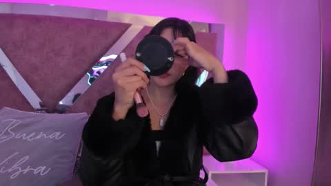 Susann online show from January 2026 11:23:02 AM