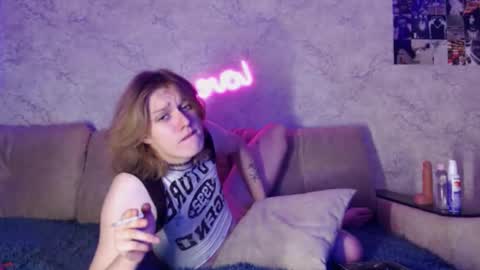 Snapshot of susan228 chatting on December 2024 10:41:01 PM Vladiva online show from December 2024 10:41:01 PM