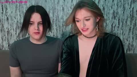 Snapshot of susan228 chatting on December 2024 11:42:01 PM Vladiva online show from December 2024 11:42:01 PM