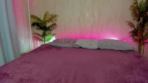 Annie online show from December 2024 01:02:02 AM