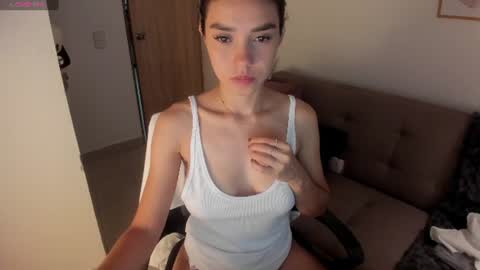 Snapshot of susan_arango chatting on June 2026 12:58:01 AM susan love online show from June 2026 12:58:01 AM