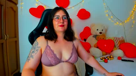 Dani online show from February 2025 06:51:02 PM