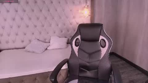 susan_voltaire online show from June 2026 11:19:02 AM