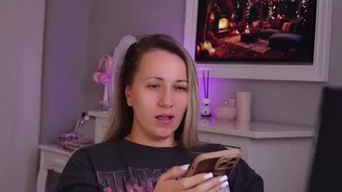 SusanJewel online show from November 2025 07:47:01 AM