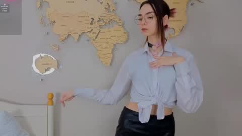 susannahtrojahn online show from February 2026 03:19:02 PM