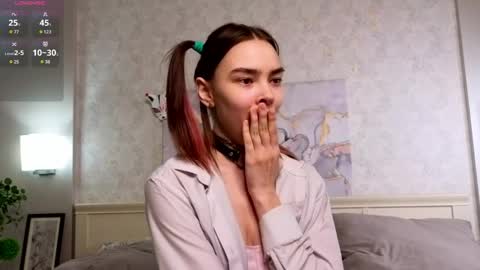 susannahtrojahn online show from April 2026 03:03:01 PM