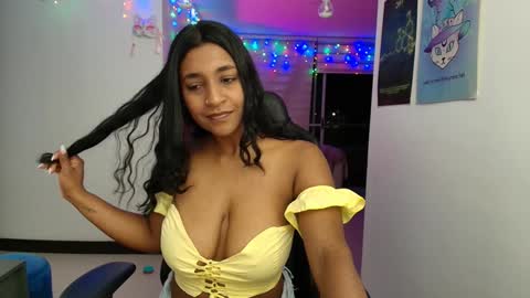 Andrea - Migue online show from February 2025 01:30:02 AM