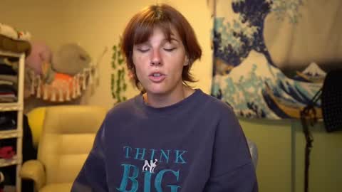 Snapshot of sushifox chatting on October 2025 12:27:01 AM online show from October 2025 12:27:01 AM