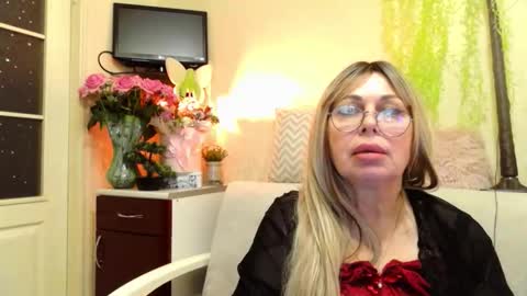 SusiexNoreen online show from May 2026 04:40:01 AM