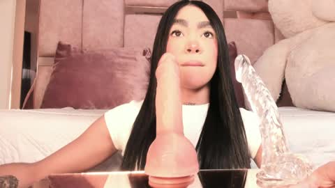 Snapshot of sussie_thompsom chatting on March 2026 01:00:01 PM Sussie Tompsom online show from March 2026 01:00:01 PM