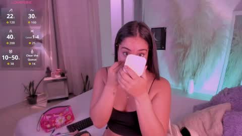 Snapshot of sussy_bell_ chatting on May 2026 07:09:02 PM sussy_bell_ online show from May 2026 07:09:02 PM