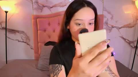 suxan_white online show from June 2026 01:11:01 PM