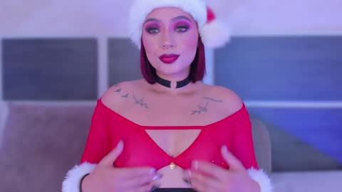 Snapshot of suzan_jane chatting on December 2024 12:52:01 AM Susan online show from December 2024 12:52:01 AM