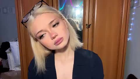 Stacy online show from June 2026 10:07:01 PM