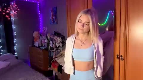 Stacy online show from June 2026 09:37:02 PM