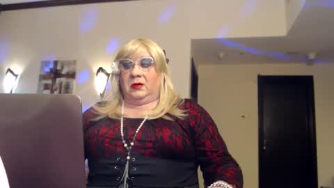 My name is Sissy or more fully Suzanna Aprilia Maria Mariquita Catarina Chinita Banci. Soy una puta - que chimba ladybug online show from December 2024 06:16:01 PM